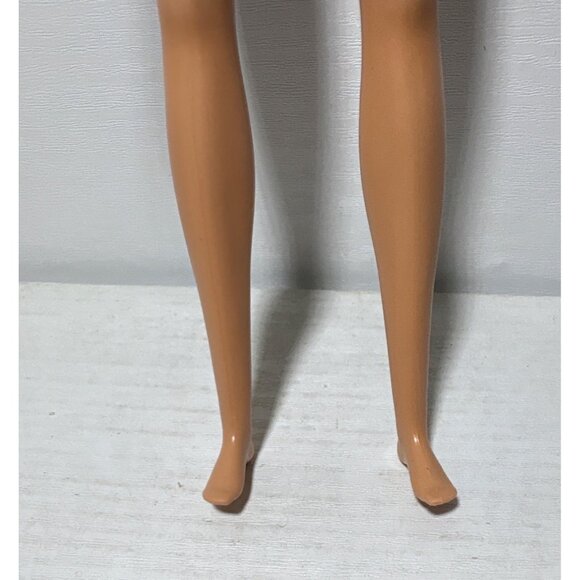 Barbie Doll Cut Out Bathing Suit With Blonde Hair 2019 Beach GHW41N301 - Picture 4 of 9